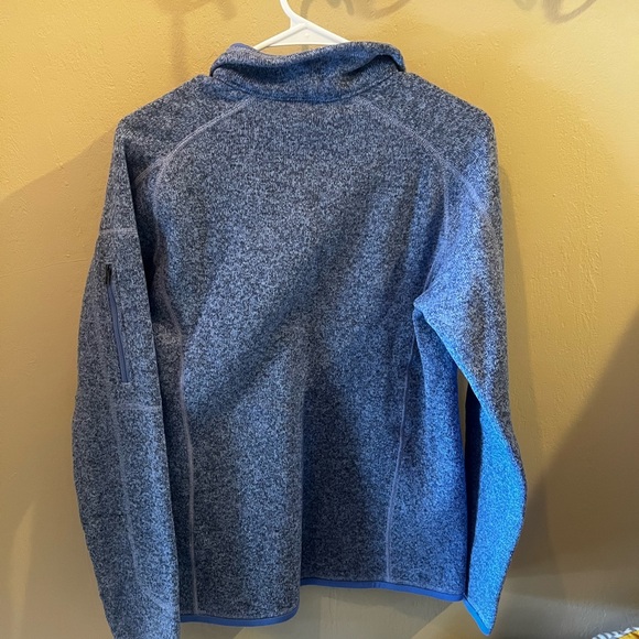 Lilac Patagonia Pullover Size Large - Picture 2 of 3